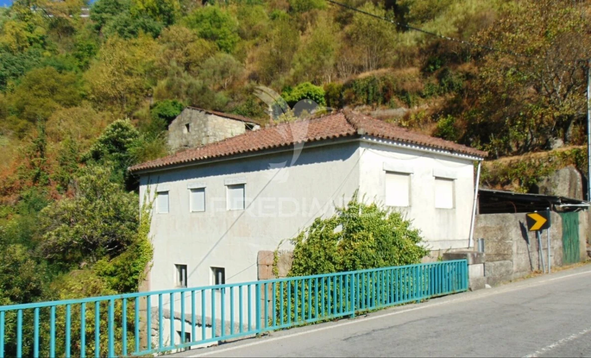 Moradia T2 para Venda em Parada de Cunhos Foto 5