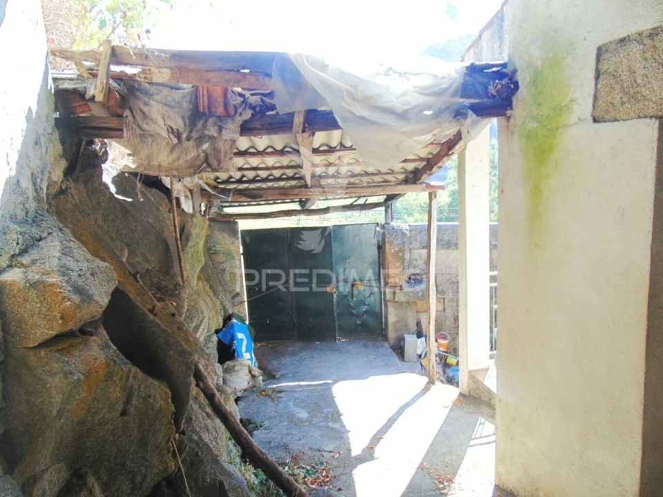 Moradia T2 para Venda em Parada de Cunhos Foto 19