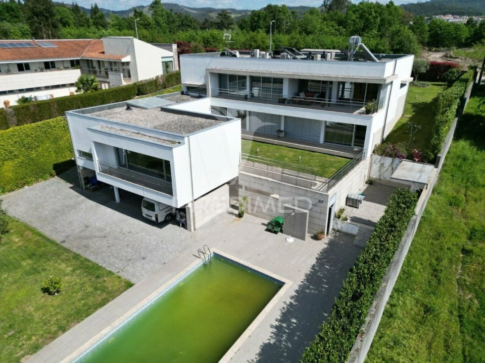 Moradia T4 para Venda em Barco Foto 7