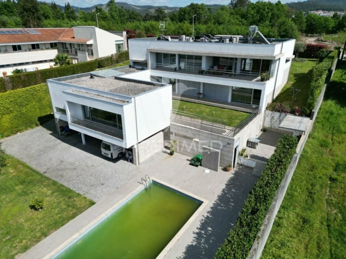 Moradia T4 para Venda em Barco Foto 7