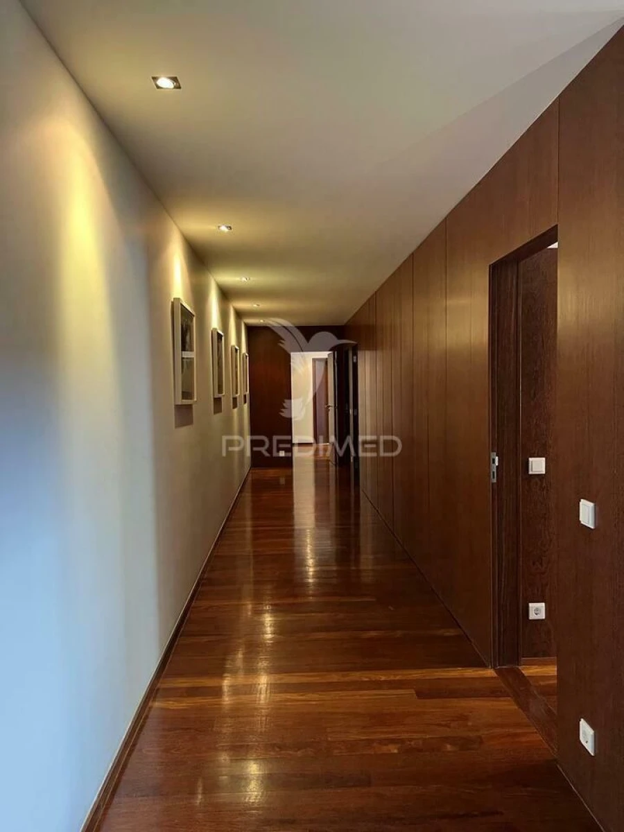 Moradia T4 para Venda em Barco Foto 22