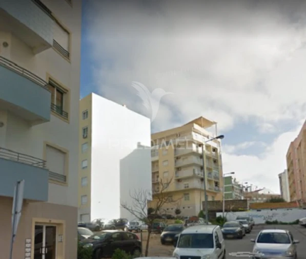 Terreno para Venda em Setubal (São Sebastião) Foto 3