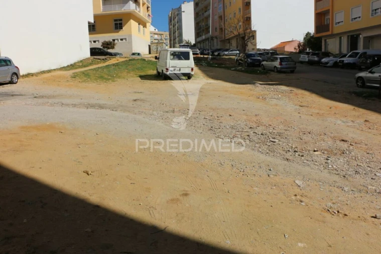 Terreno para Venda em Setubal (São Sebastião) Foto 9