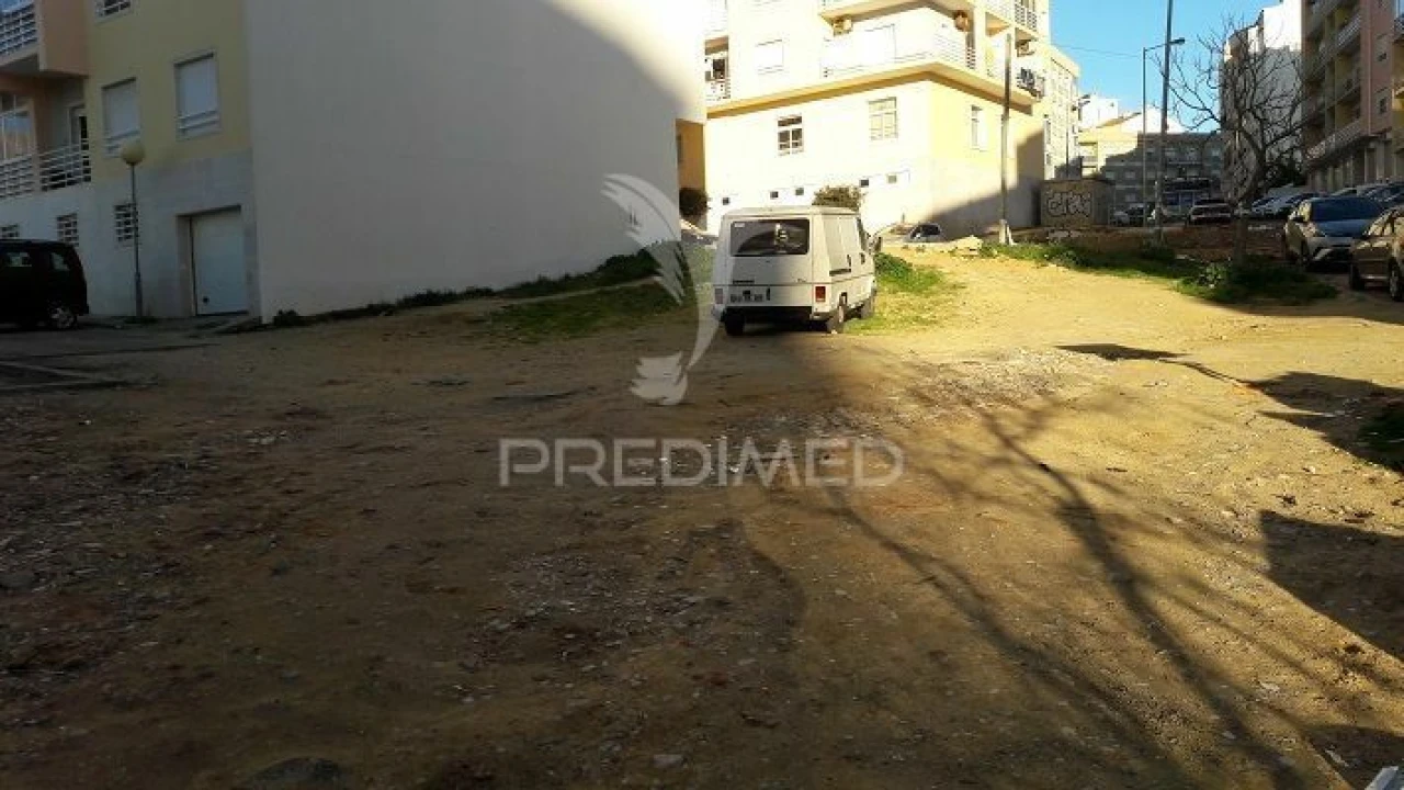 Terreno para Venda em Setubal (São Sebastião) Foto 6