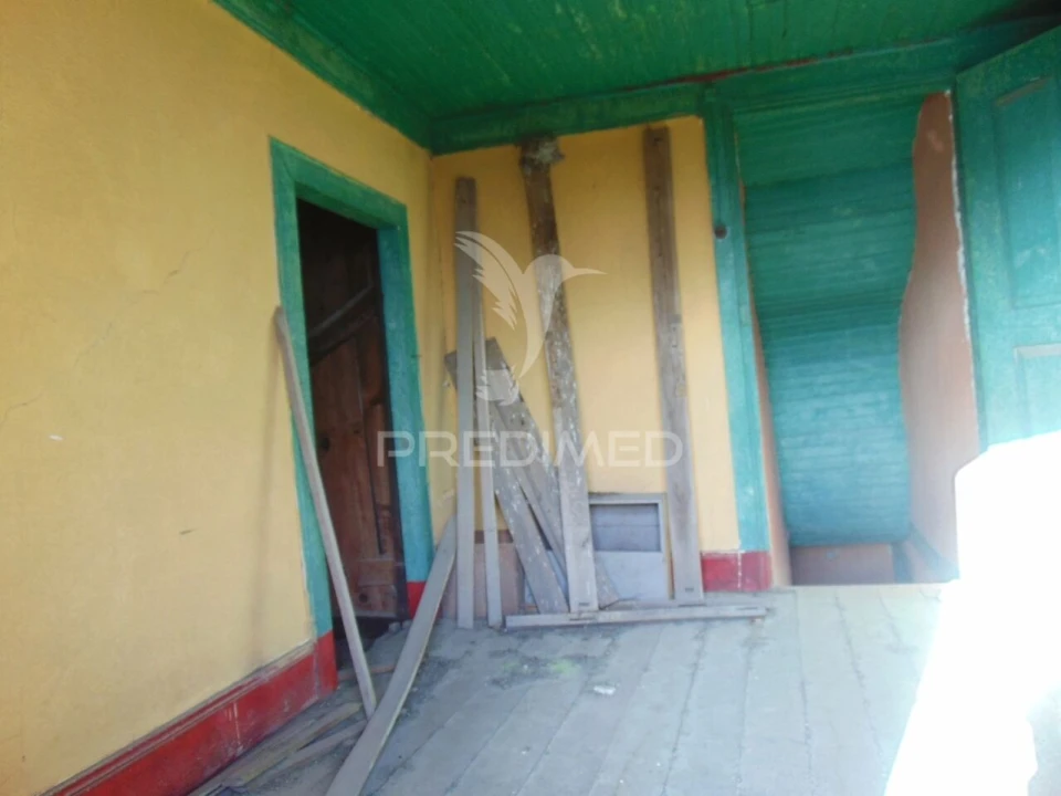 Moradia T3 para Venda em Fiolhoso Foto 12