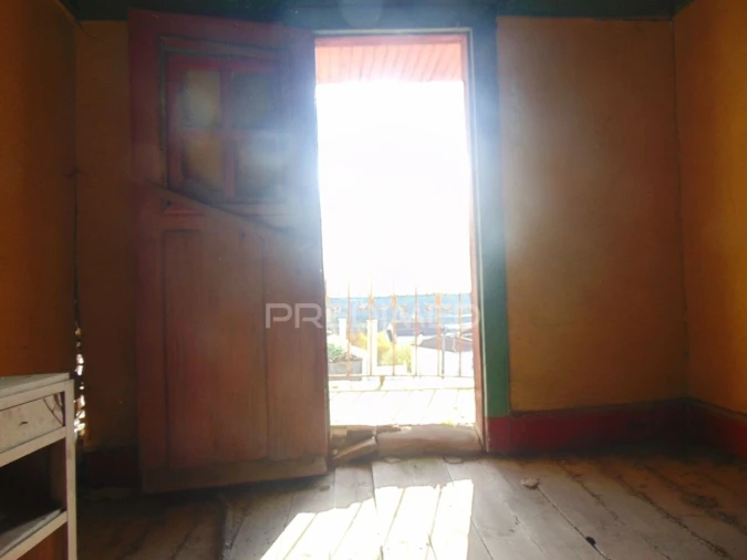 Moradia T3 para Venda em Fiolhoso Foto 13