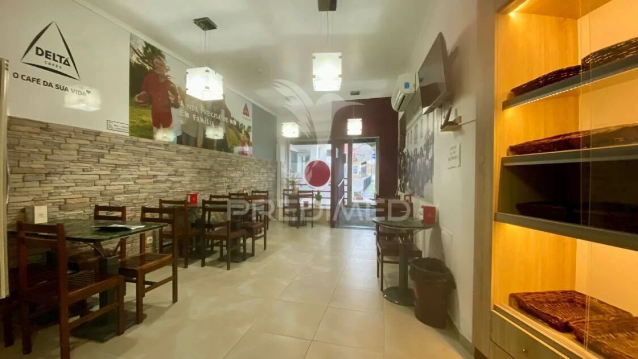 Loja para Trespasse em Rio Maior Foto 4