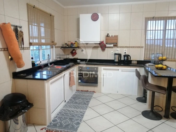 Moradia T4 para Venda em Madalena Foto 8