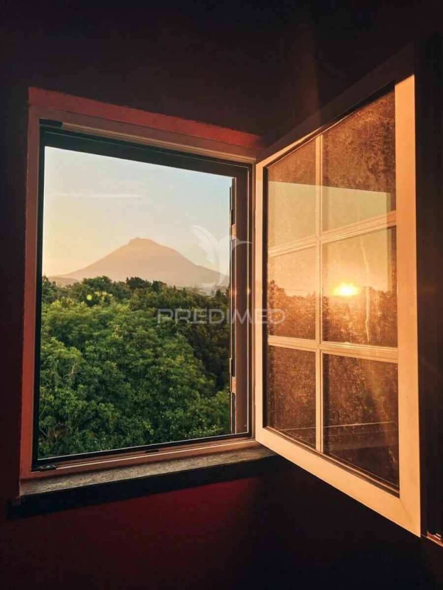 Moradia T4 para Venda em Madalena