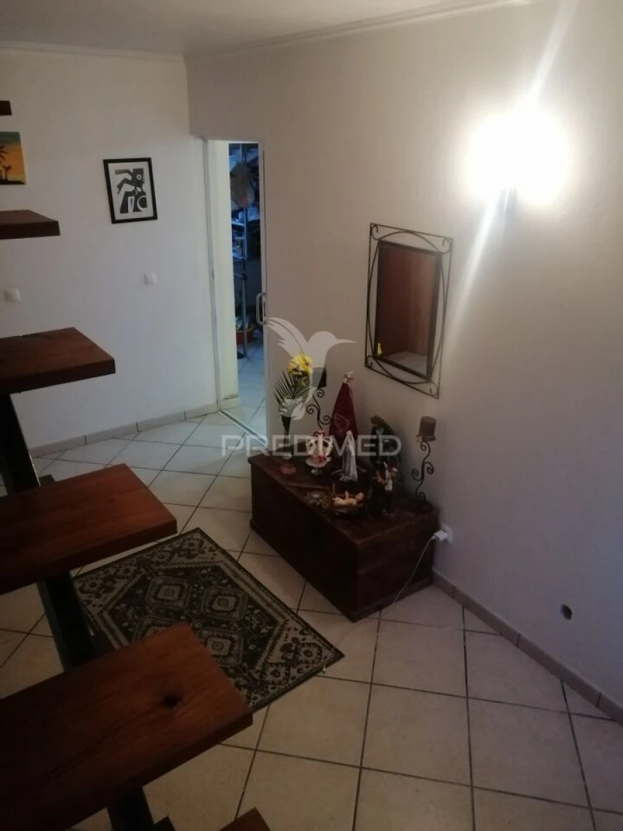 Moradia T4 para Venda em Madalena Foto 23