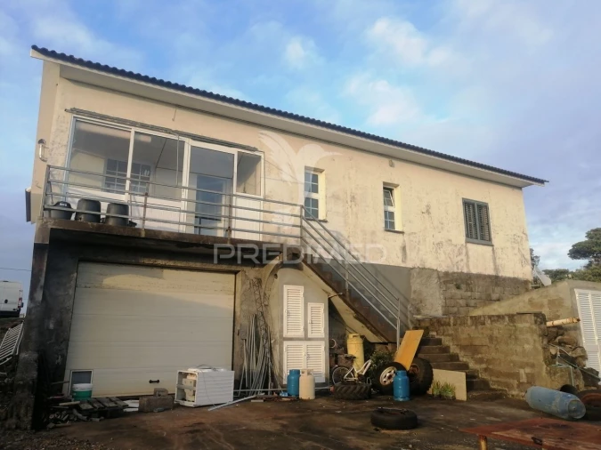 Moradia T4 para Venda em Madalena Foto 6