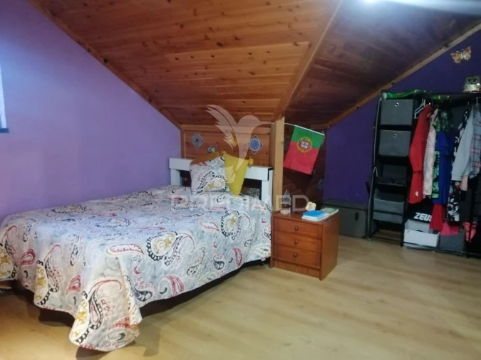 Moradia T4 para Venda em Madalena Foto 15