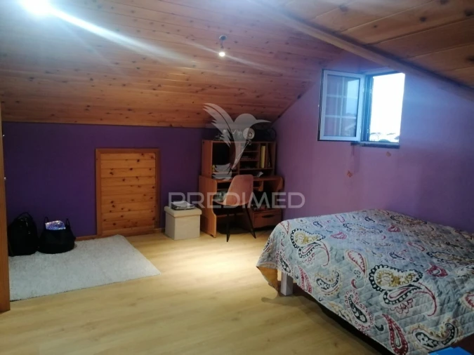 Moradia T4 para Venda em Madalena Foto 16