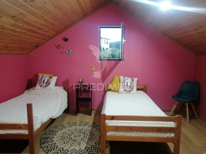 Moradia T4 para Venda em Madalena Foto 19