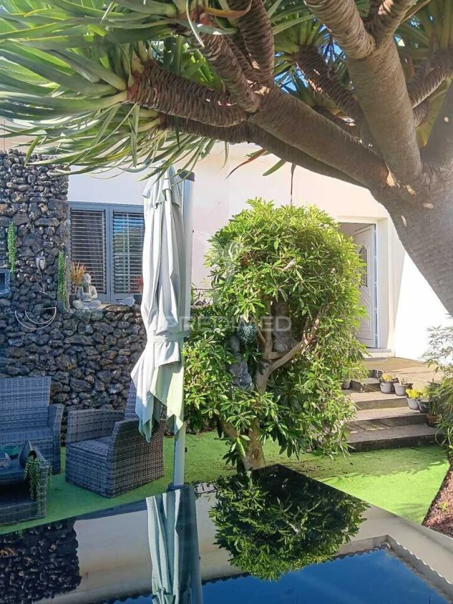 Moradia T4 para Venda em Madalena Foto 33