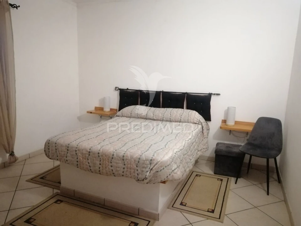 Moradia T4 para Venda em Madalena Foto 25