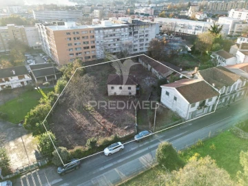 Moradia T7 para Venda em Caldelas