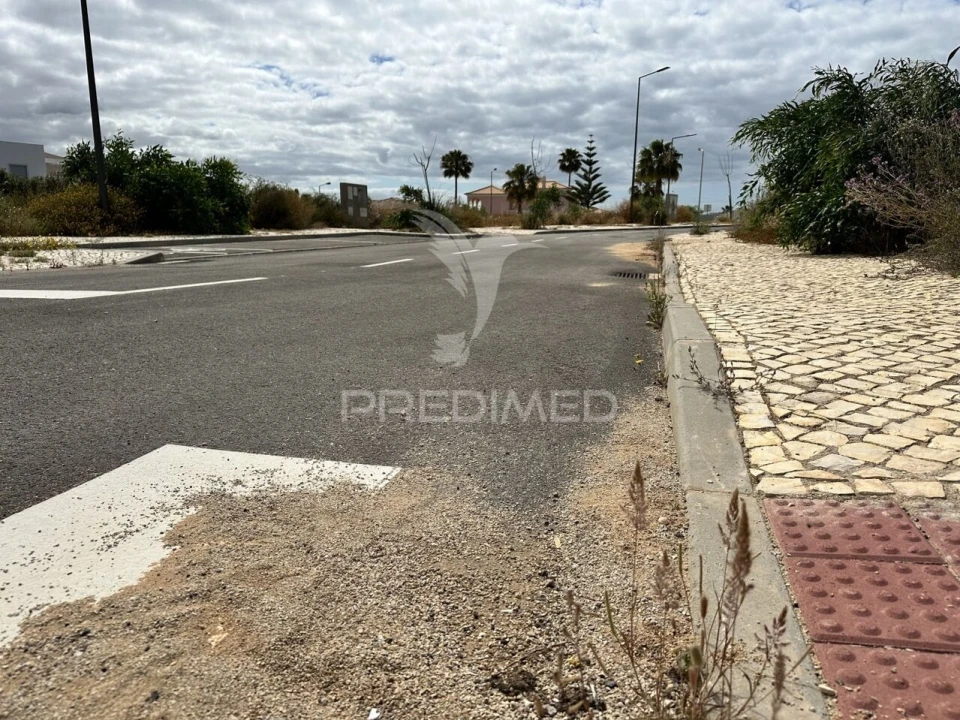 Terreno para Venda em Albufeira e Olhos de Água Foto 3