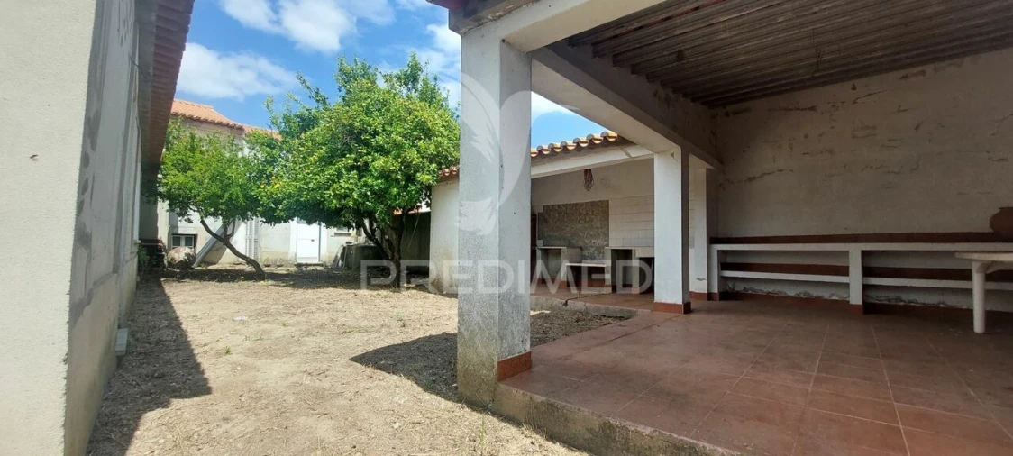 Prédio para Venda em Ervedal Foto 23