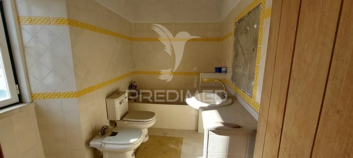 Prédio para Venda em Ervedal Foto 18