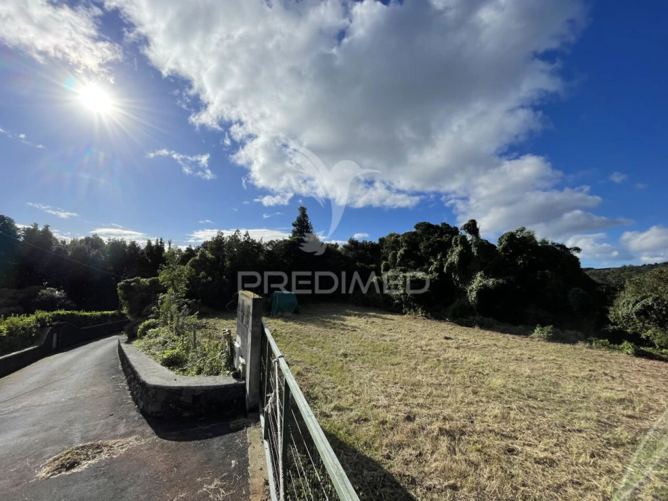 Terreno para Venda em Urzelina (São Mateus) Foto 1