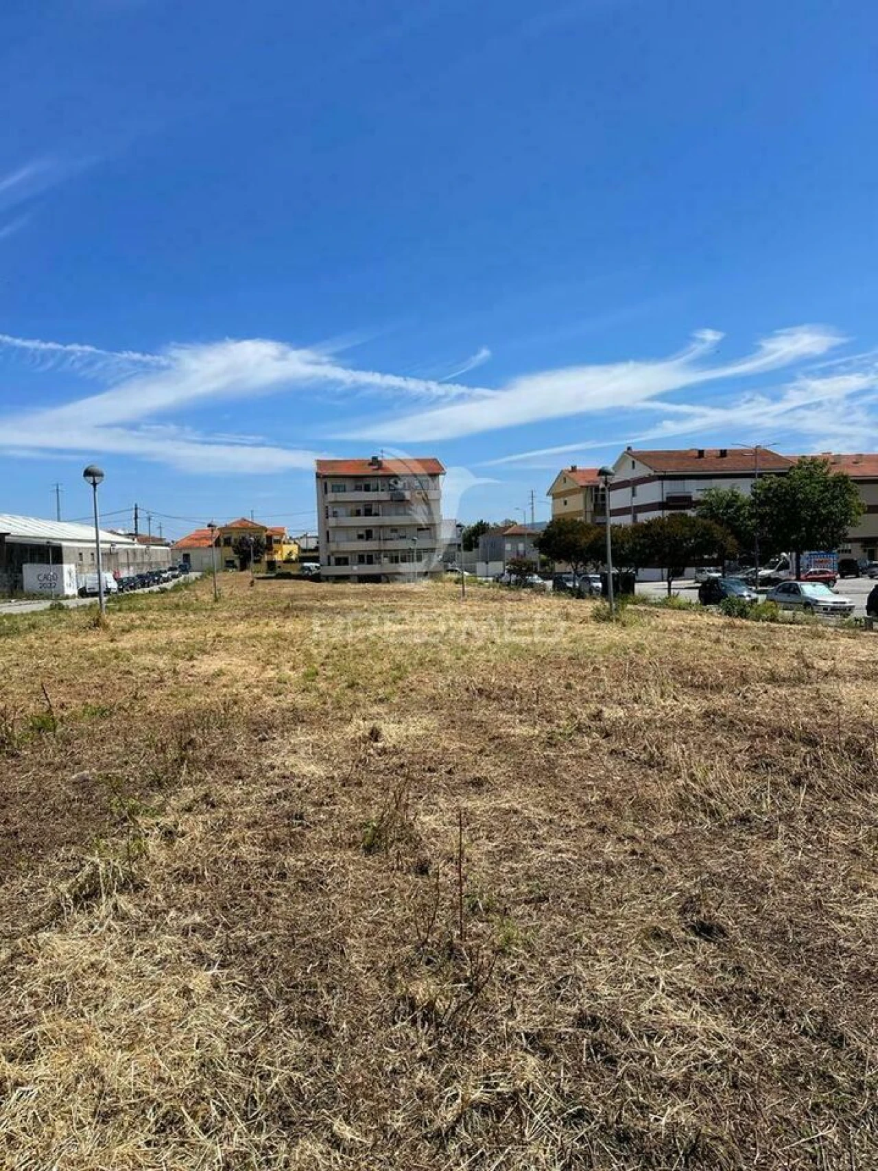 Terreno para Venda em Oliveira do Douro Foto 3