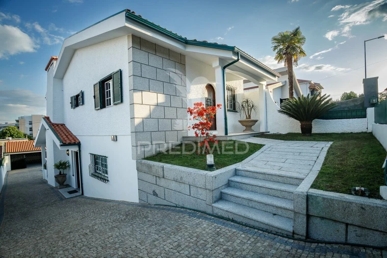 Moradia T3 para Venda em Vila Nova de Famalicão e Calendário Foto 30