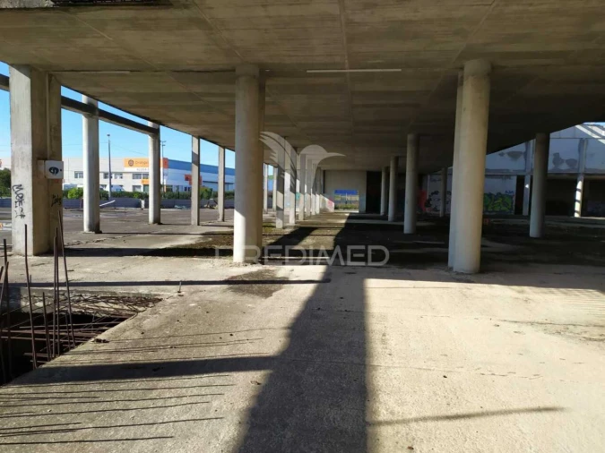 Armazém para Venda em Rio de Mouro Foto 9