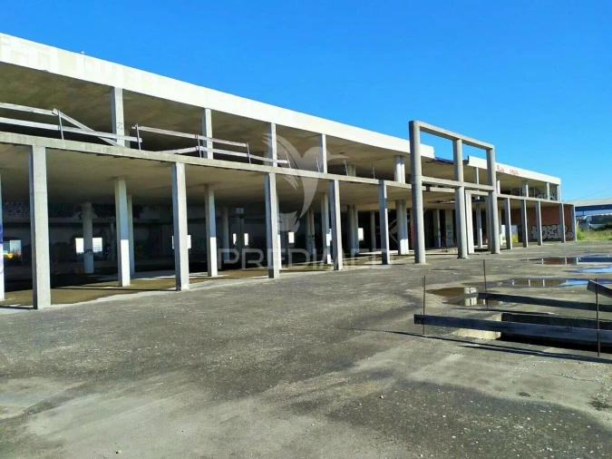 Armazém para Venda em Rio de Mouro Foto 18