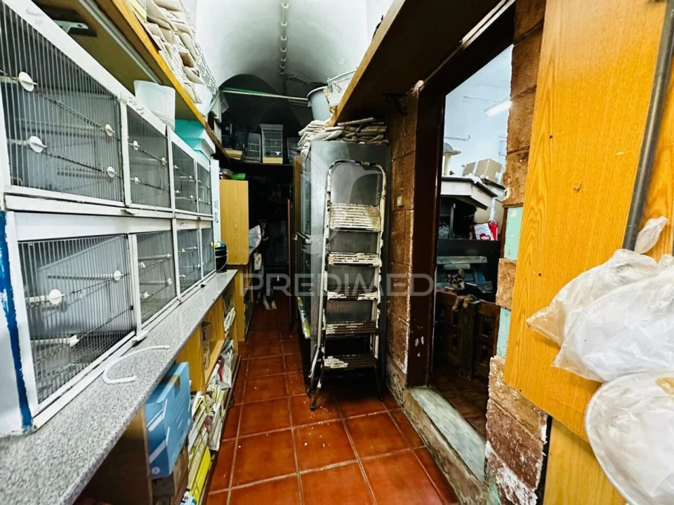 Loja para Arrendamento em Caia, São Pedro e Alcáçova Foto 3