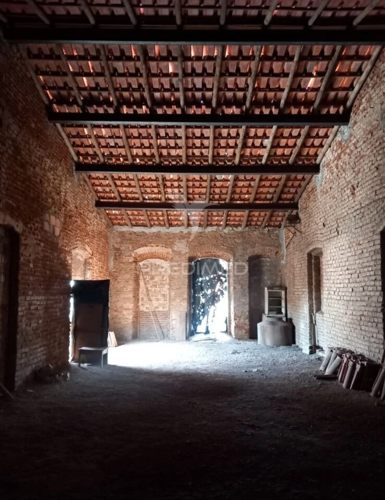 Armazém para Venda em Redondo Foto 2