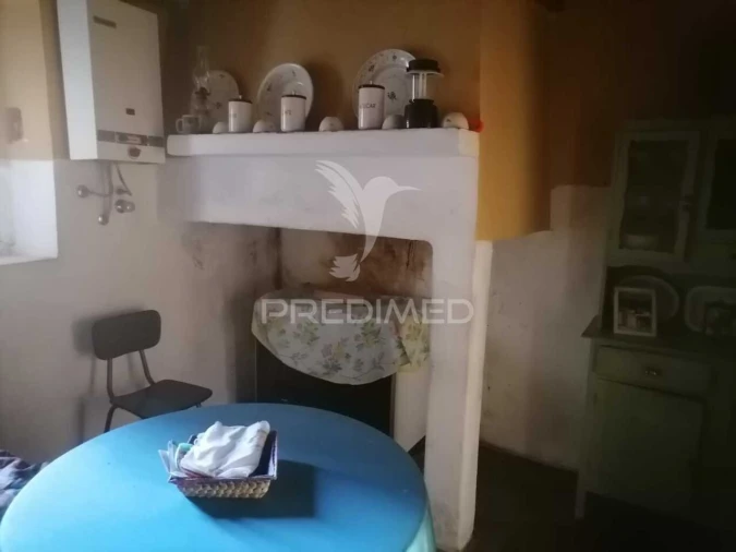 Moradia T4 para Venda em Alagoa Foto 13