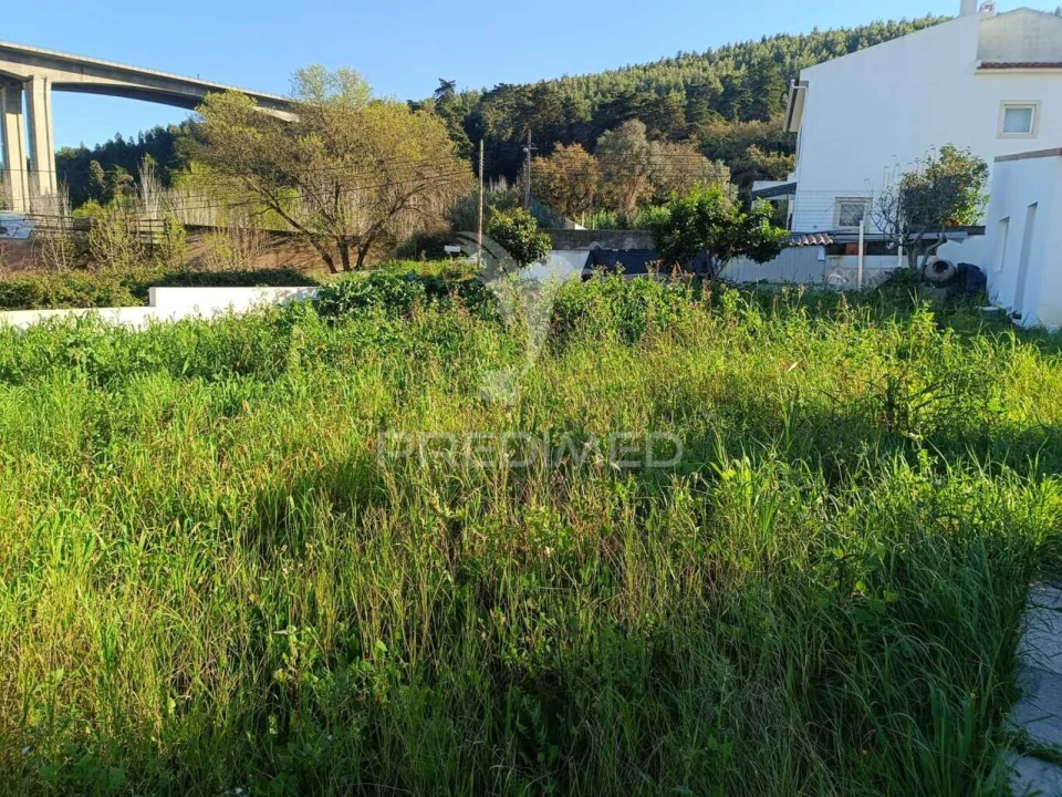 Terreno para Venda em Loures Foto 8