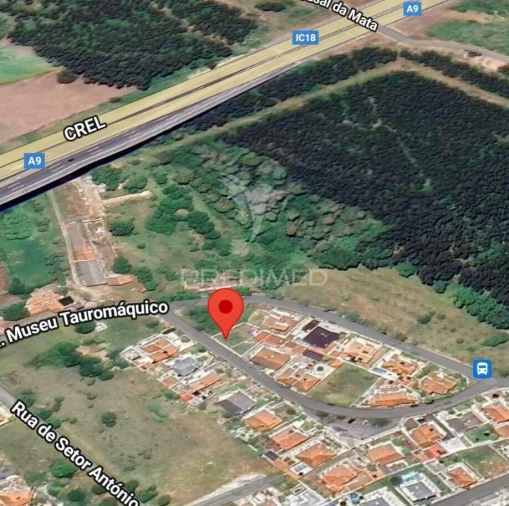 Terreno para Venda em Loures Foto 12