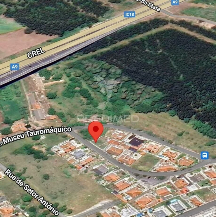 Terreno para Venda em Loures Foto 14