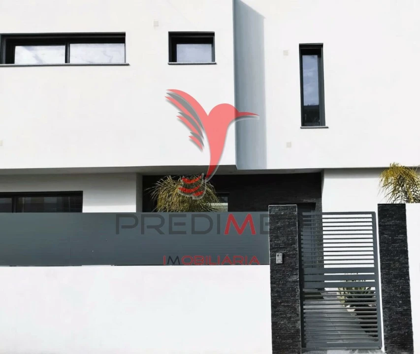 Moradia T4 para Venda em Portimão Foto 14