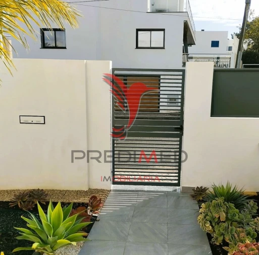 Moradia T4 para Venda em Portimão Foto 11