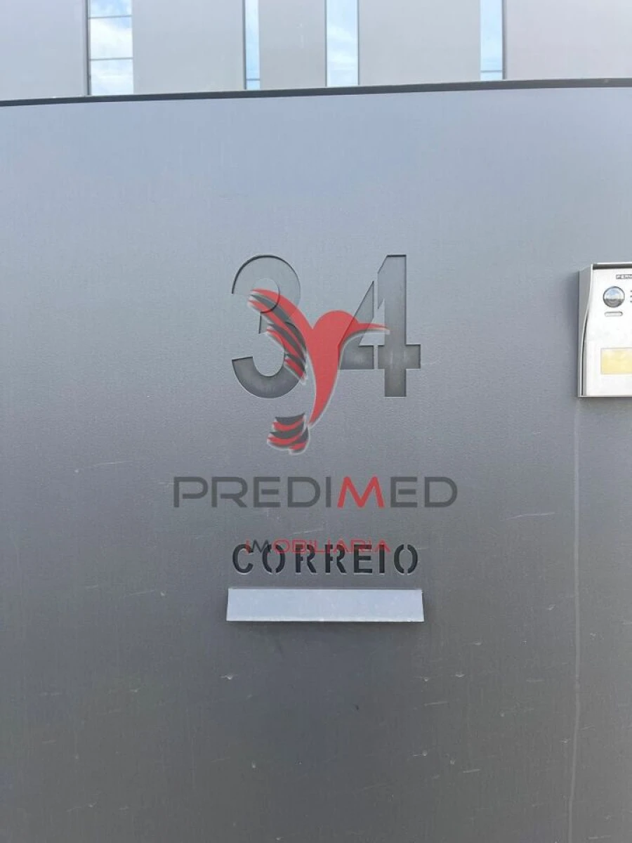 Armazém para Arrendamento em Santo António dos Cavaleiros e Frielas Foto 14