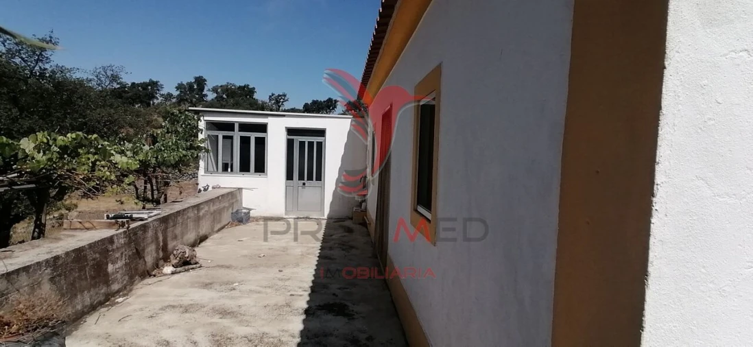 Quinta T2 para Venda em Urra Foto 1