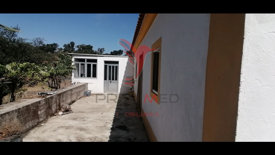 Quinta T2 para Venda em Urra