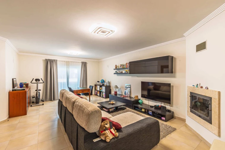 Moradia T3 para Venda em Santo Isidoro Foto 5