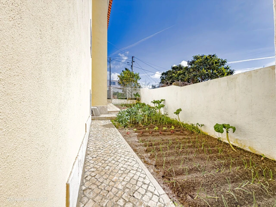 Moradia T5 para Venda em Ericeira Foto 40