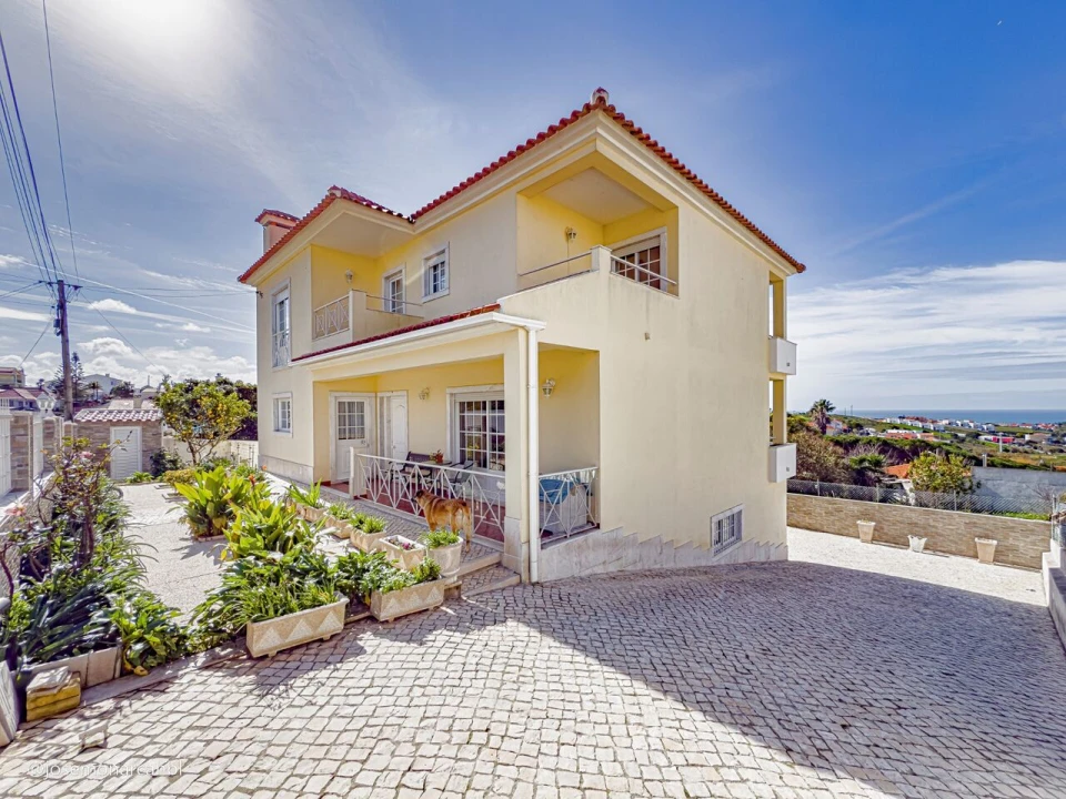 Moradia T5 para Venda em Ericeira Foto 1