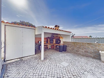 Moradia T5 para Venda em Ericeira