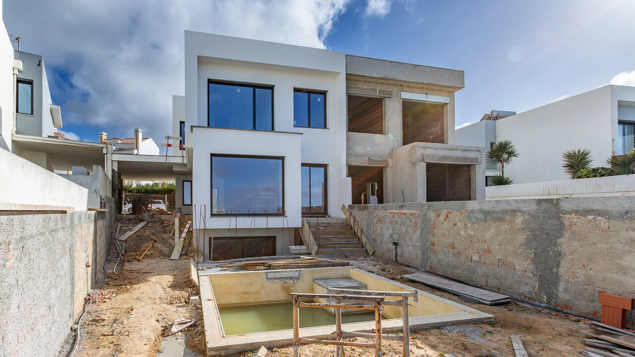 Moradia T4 para Venda em Ericeira Foto 8