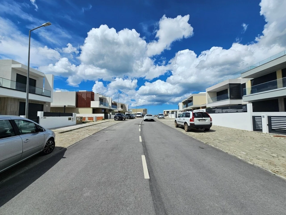 Moradia T4 para Venda em Ericeira Foto 26