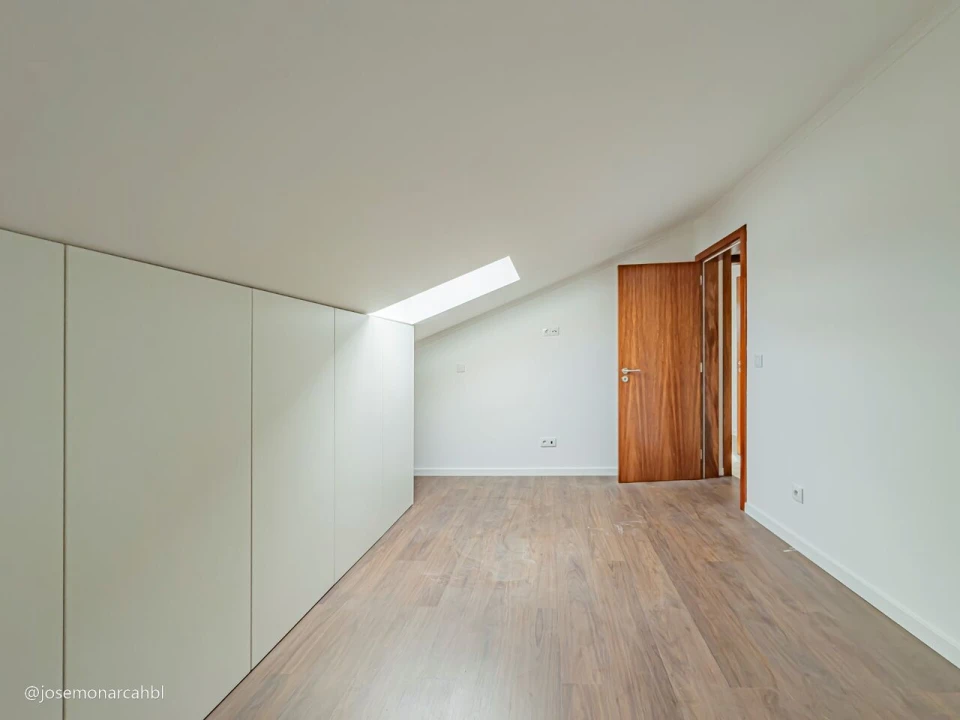 Moradia T3 para Venda em São João das Lampas e Terrugem Foto 15