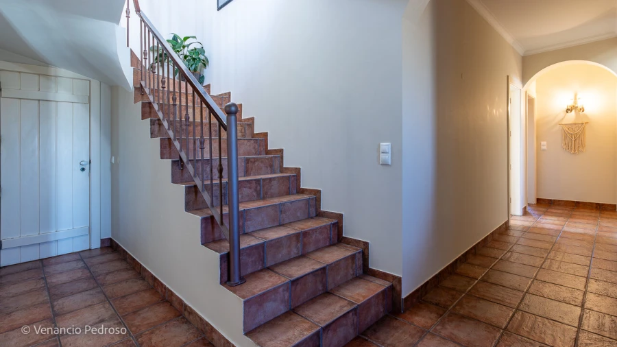 Moradia T5 para Venda em Encarnação Foto 12