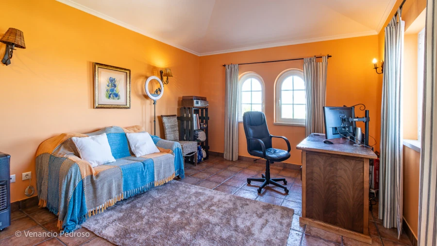 Moradia T5 para Venda em Encarnação Foto 33