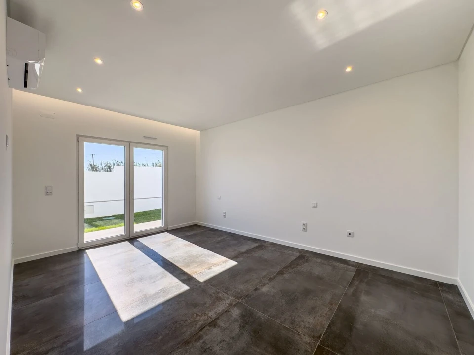 Moradia T4 para Venda em Silveira Foto 19